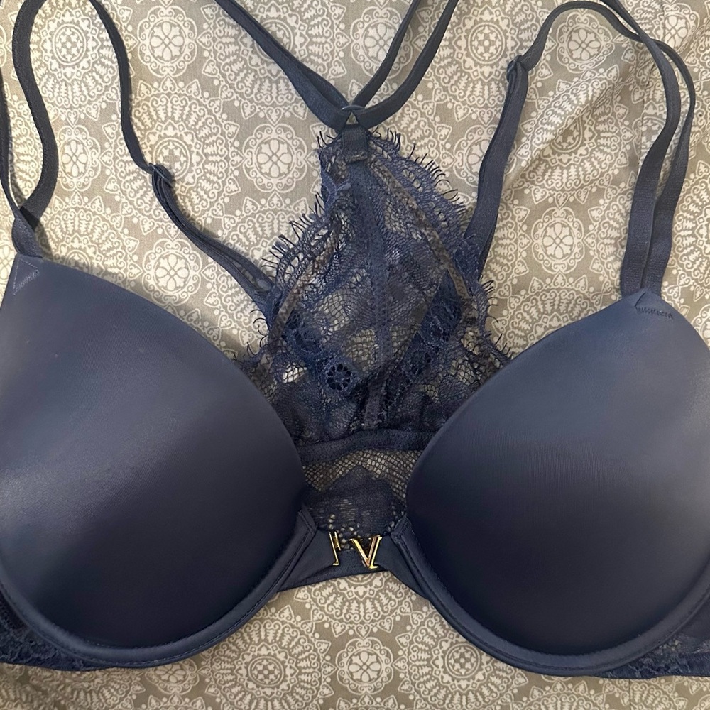 VS front closure “very sexy push up”